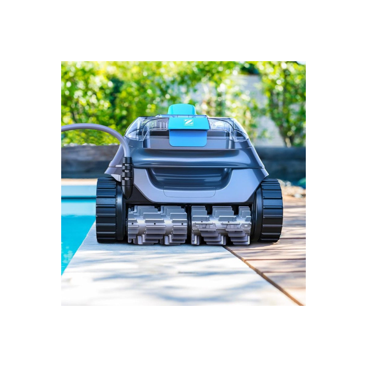 Robot piscine Zodiac CNX 30 iQ — Fond, parois et ligne d'eau App iAquaLink